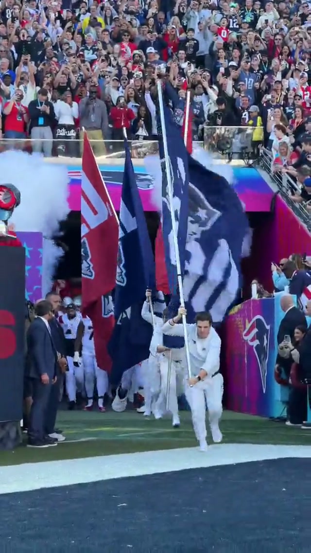 HERE. COME. THE. PATRIOTS. #nfl #patriots #superbowl #superbowlsunday 