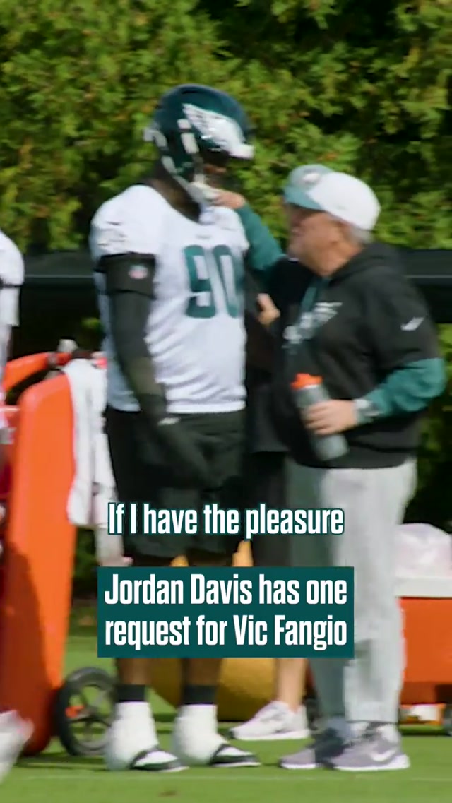 Maybe one day… #eagles #nfl #jordandavis #vicfangio 