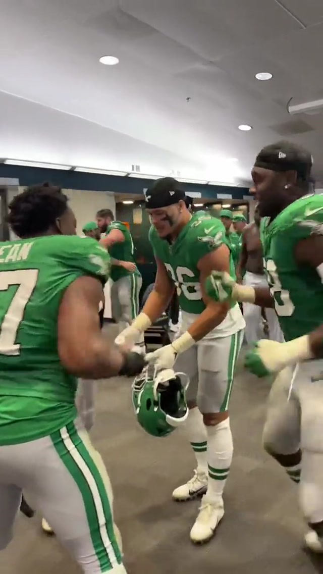 Vibes are high heading into the bye #eagles #nfl #eagleswin