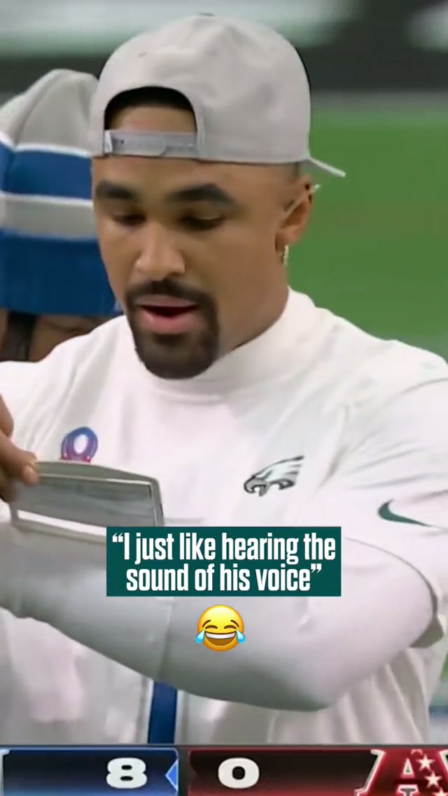 Jason Kelce misses hearing Jalen talk 😭 #eagles #nfl #jalenhurts #probowl #jasonkelce 