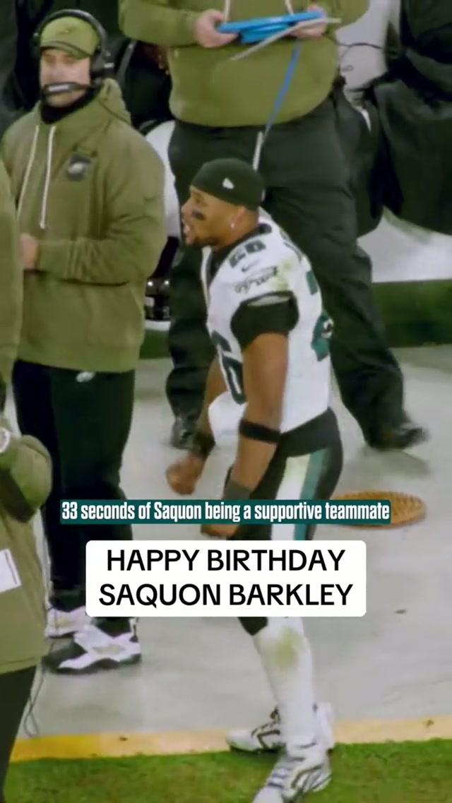 HBD 26 🥳 #eagles #nfl #saquonbarkley #micdup 