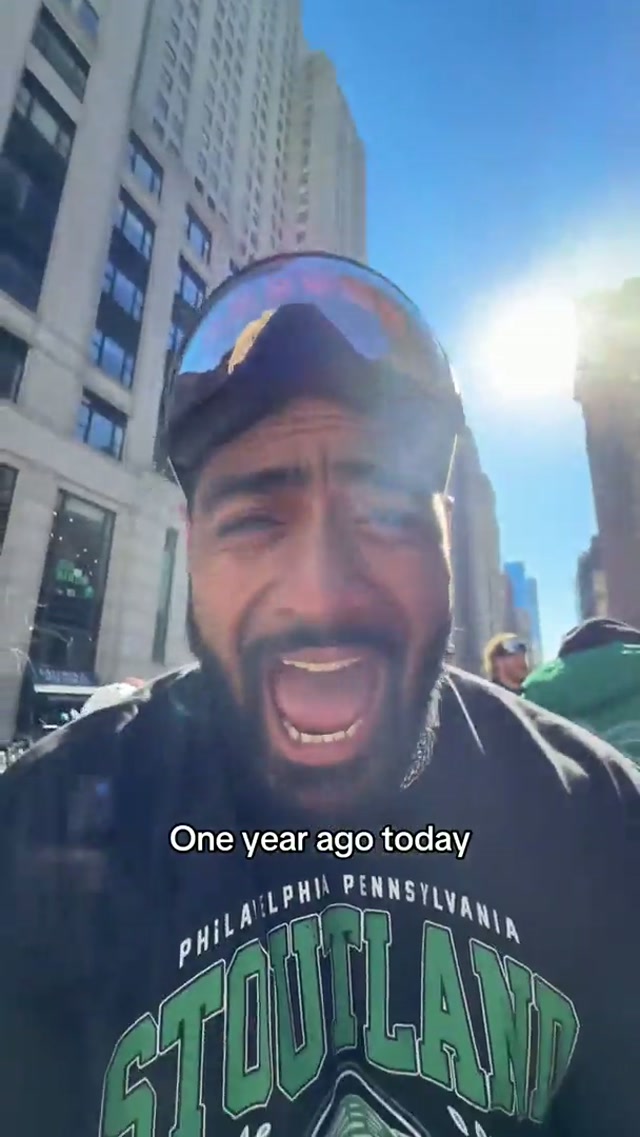 Best Valentine’s Day EVER #eagles #nfl #superbowlparade #philadelphia 