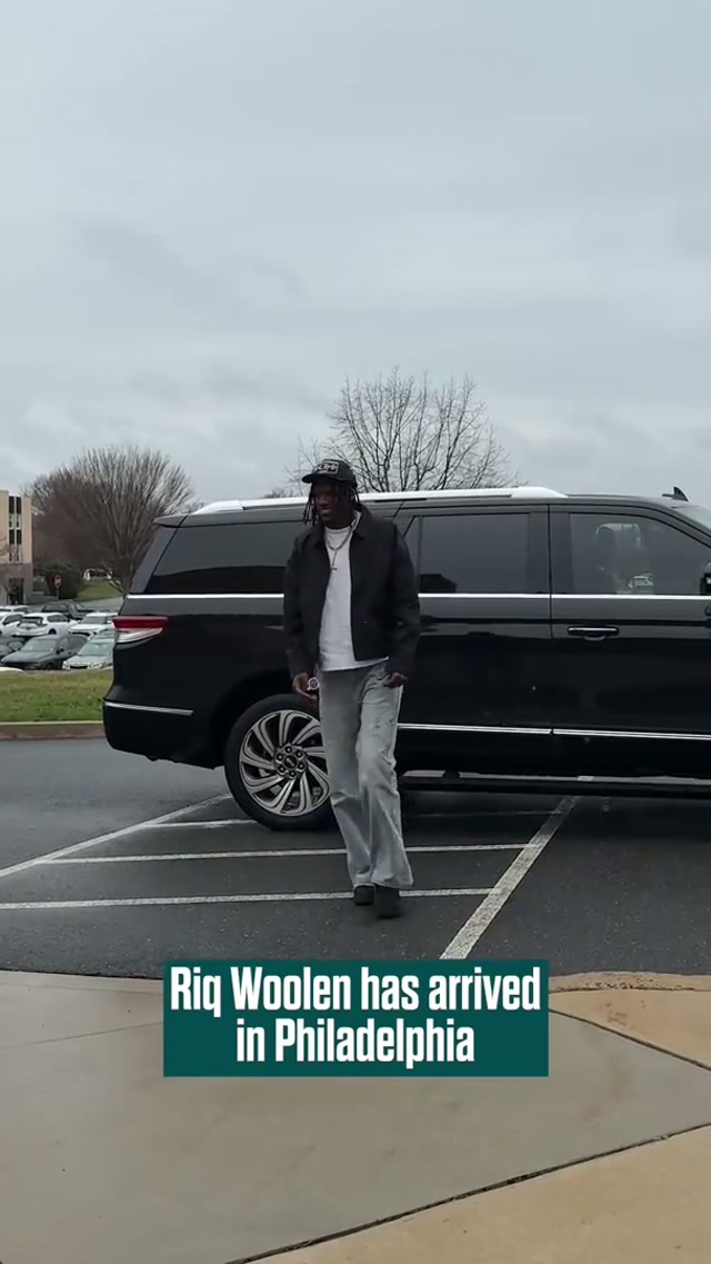 The newest Eagle has landed 🦅 #eagles #nfl #riqwoolen 