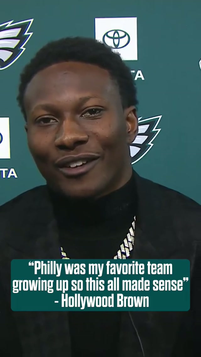 Nothing like getting to play for your childhood team #eagles #nfl #hollywoodbrown 