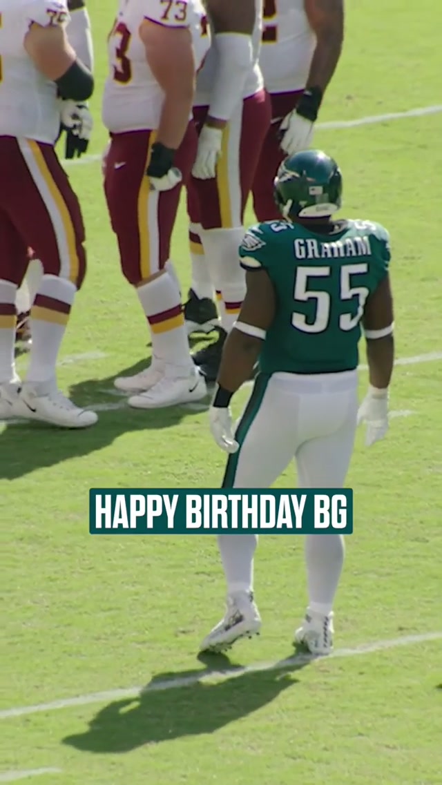 Wishing the happiest birthday to our favorite trash talker #eagles #nfl #brandongraham 