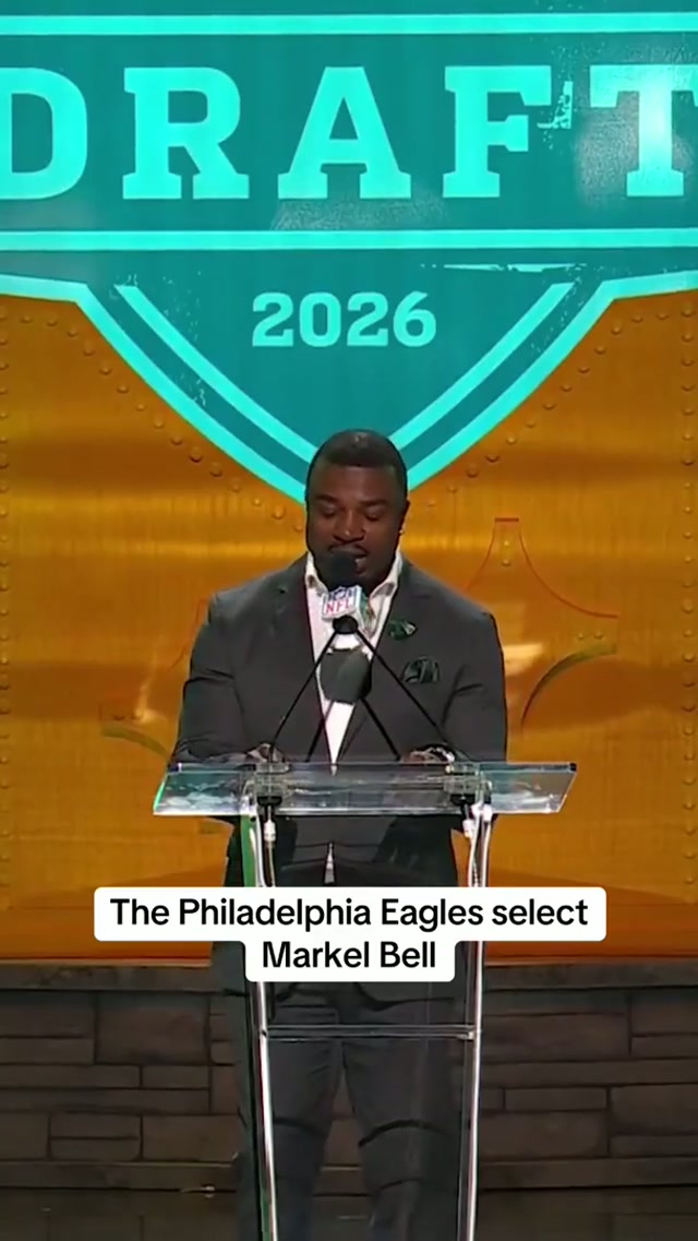 “Enormous!” is right #eagles #nfl #markelbell 📺: NFL Draft on NFLN/ABC/ESPN 