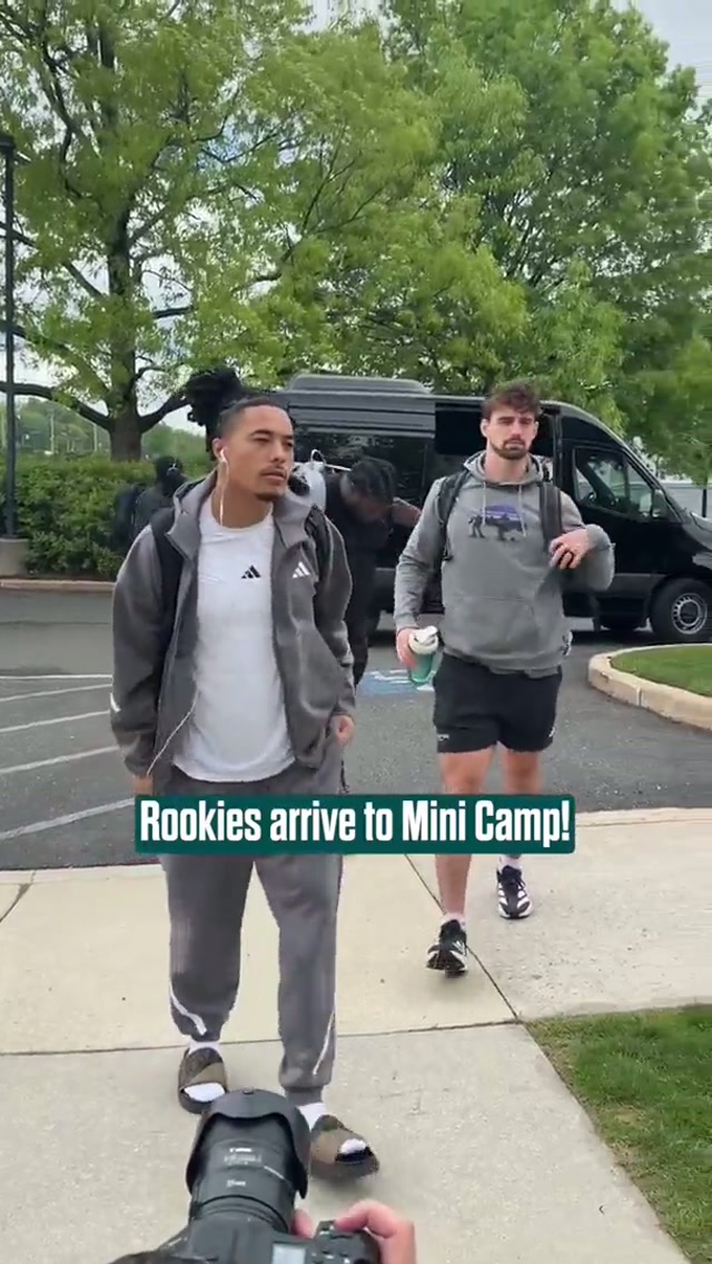 Ready for their first day! #eagles #nfl #rookies