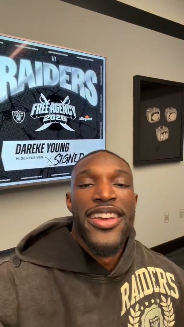 Pen to paper ✍️#raidernation #vegas #nfl #darekeyoung #freeagency 