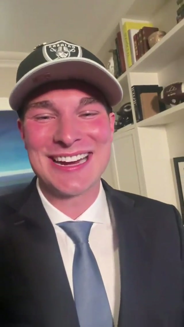 Incoming call from Miami... 📳

#mendoza #NFLDraft #miami #raidernation #drama 