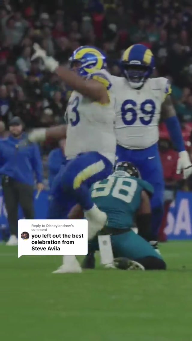 Replying to @Disneylandrew so good it deserved its own video π€£π€ #larams #heelclick #celly #nfl