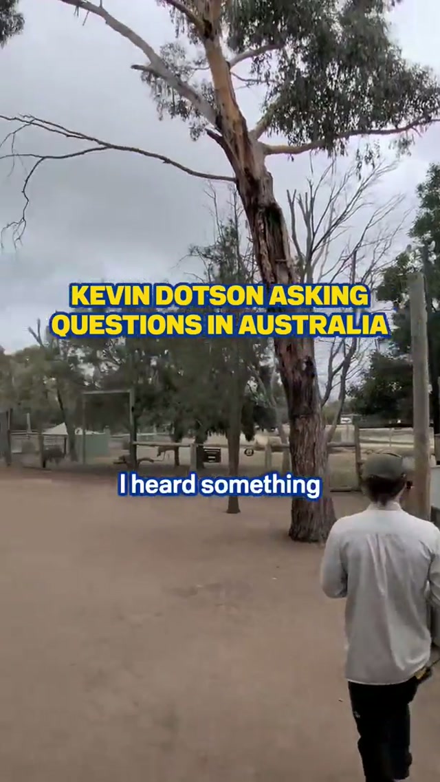 asking all of the right questions 🤣🇦🇺 #larams #kevindotson #moonlitsanctuary #australia