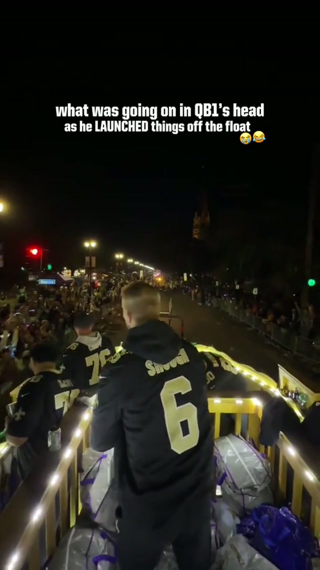 he was throwing too much heat 😭😂 #tylershough #mardigras #launch #chillout #neworleans 