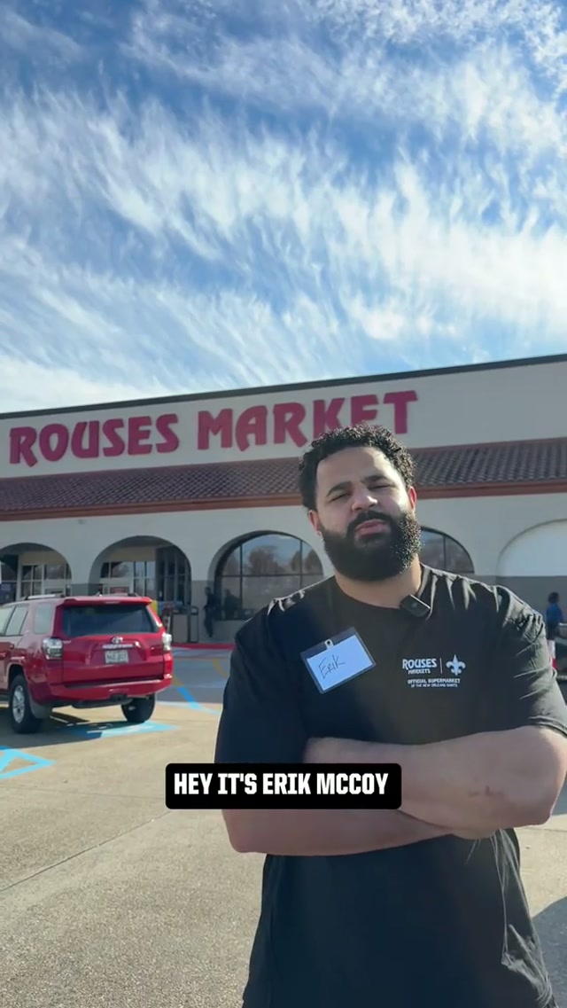 Tis the season for king cake decorating 😋

#micdup #kingcake #giveaway #mardigras #neworleanssaints