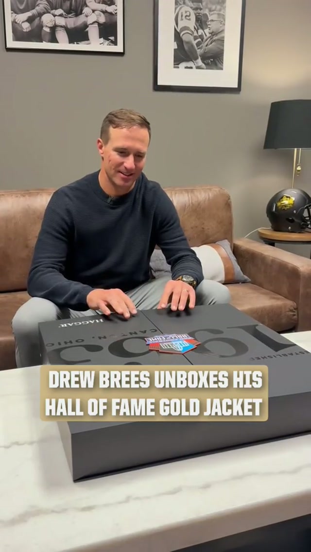 What a moment #Saints #NFL #HallOfFame #unboxing #legend 