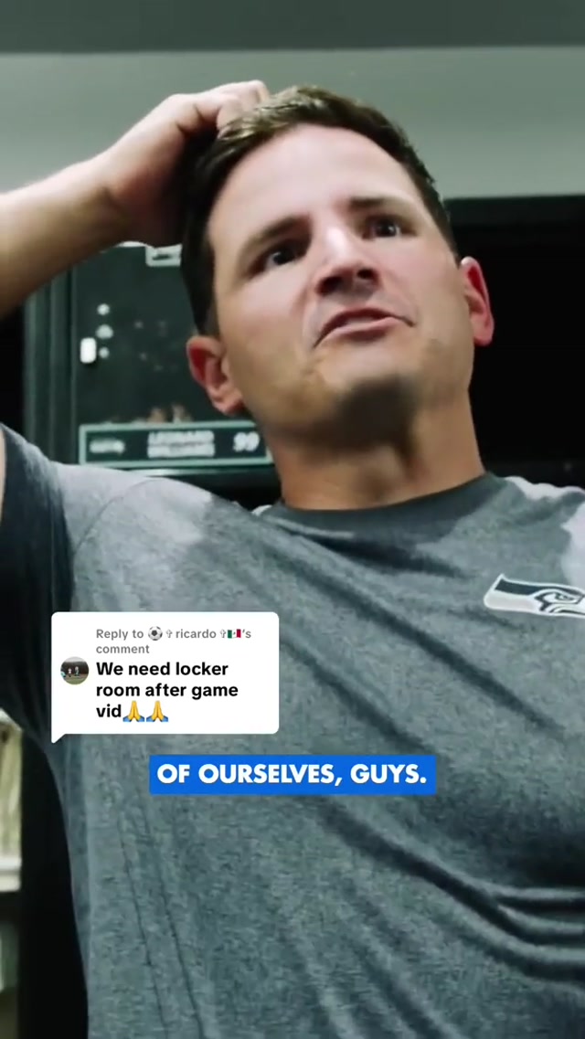 Replying to @⚽️ ✞ ricardo ✞🇲🇽 That is Seahawks football 😌 #seahawks #football #nfl #win #lockerroom