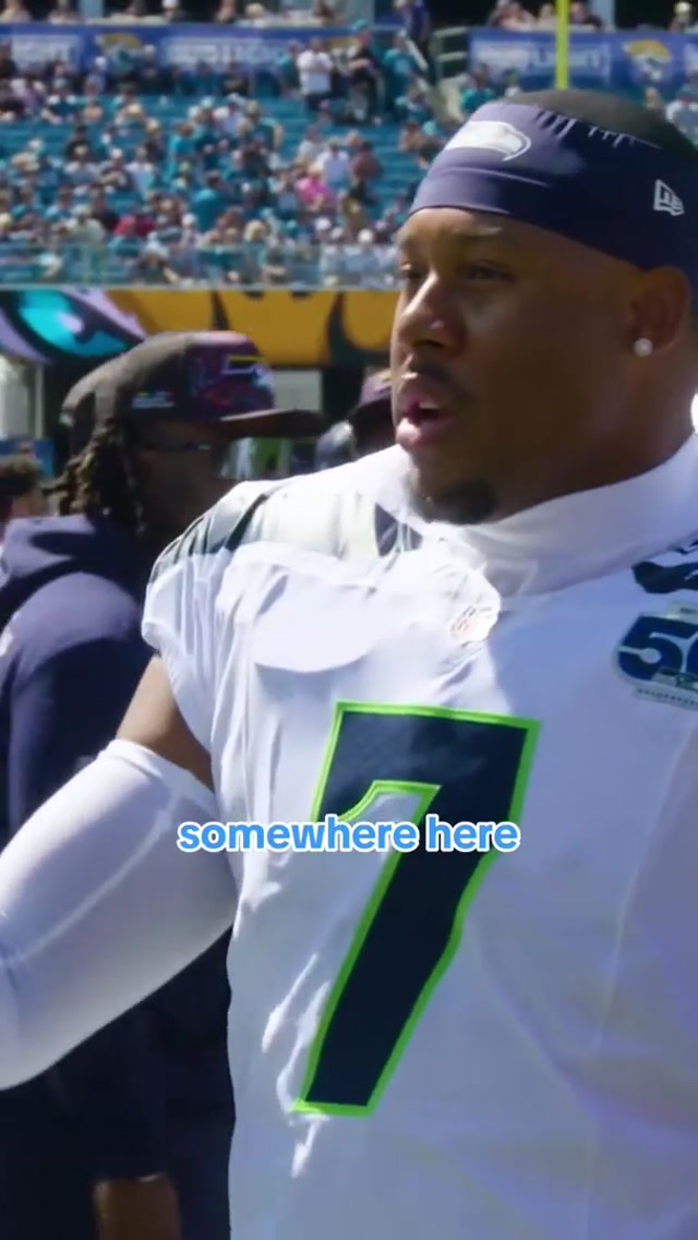 pure entertainment on the mic 🎙️ #nfl #seahawks #mic #micdup #entertainment