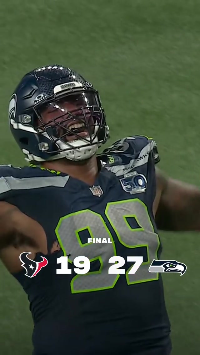 WONDAY NIGHT FOOTBALL 😏 #NFL #seahawks #win #mnf #primetime