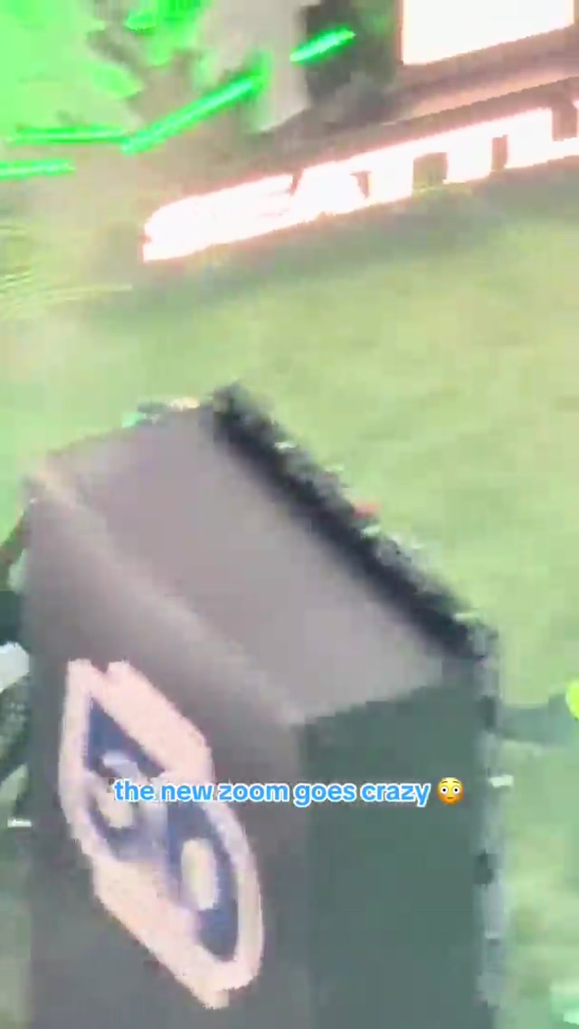 alll the way up #nfl #seahawks #zoom #camera #football