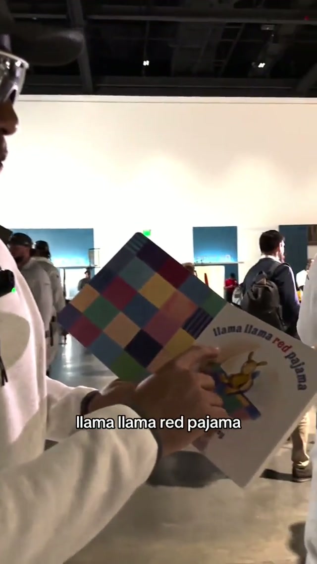 who had the best flow? 👀 #seahawks #nfl #superbowl #booktok #rap 