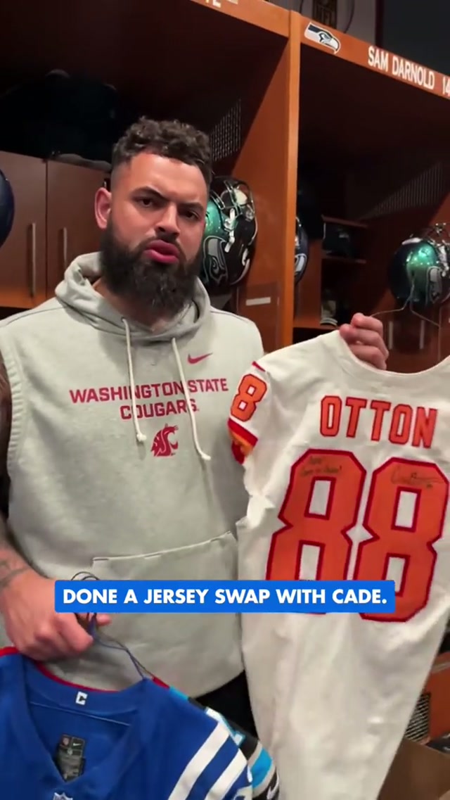 Respect in the threads 🧵 #nfl #seahawks #jersey #swap #superbowl