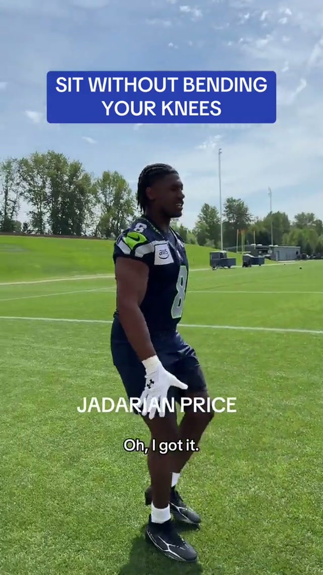 Didn’t fold 🤣 #nfl #seahawks #rookies #challenge 