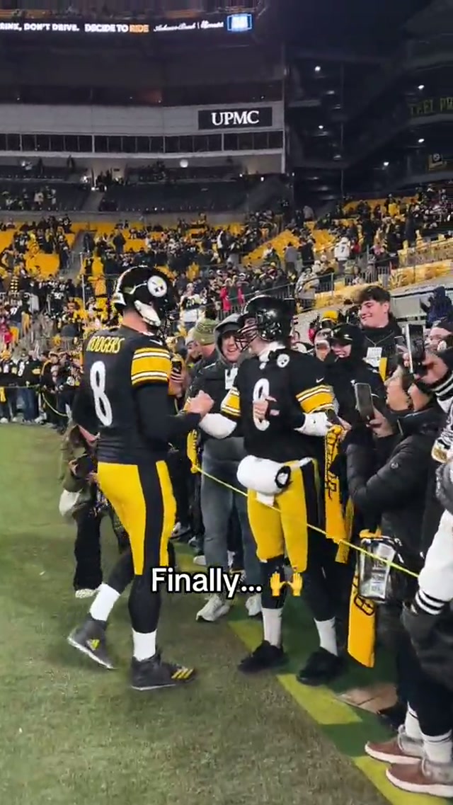 He did it 🥹 @Rodgers Realm #steelers #nflgameday #nflplayoffs #aaronrodgers 