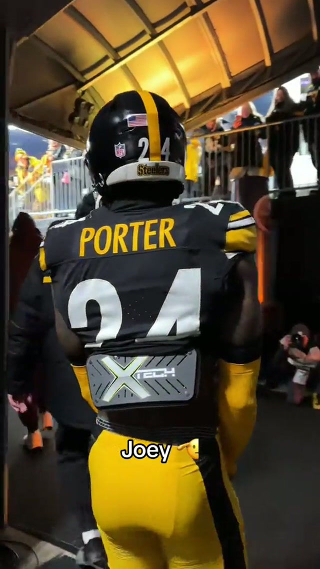 Joey so tuff 😤 #steelers #joeyporterjr #nflgameday #nflplayoffs