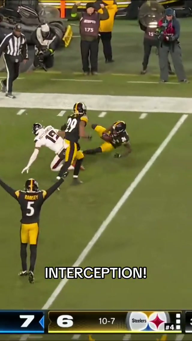 Brandin Echols brings it down! #steelers #nflgameday #nflplayoffs