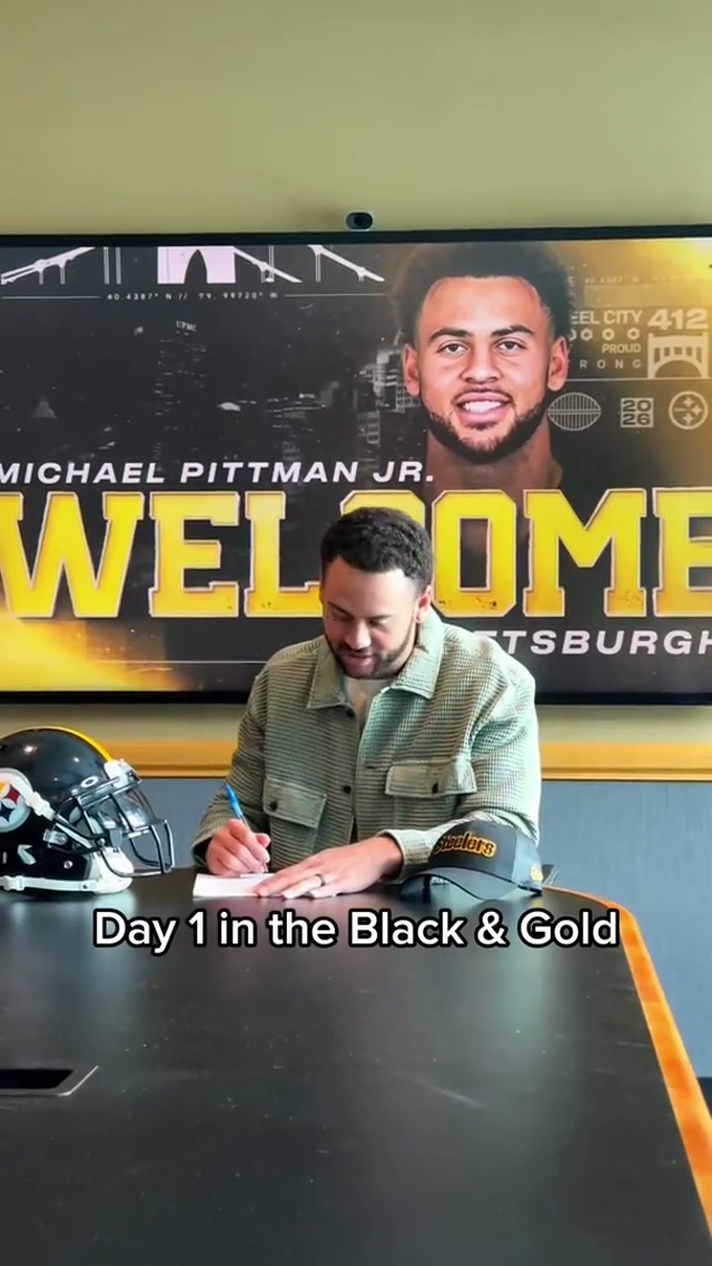 Got our guys in the building 🤝 #steelers #nfl 