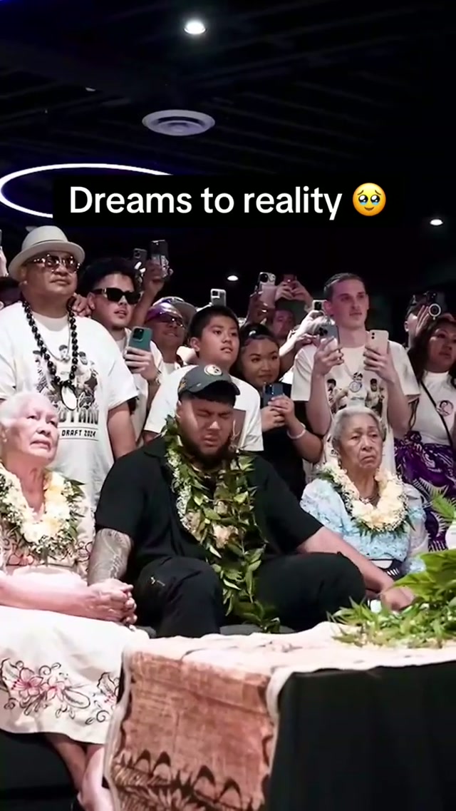 The moment Troy Fautanu became a Steeler 🥹 #nfldraft #steelers #nfl #troyfautanu 