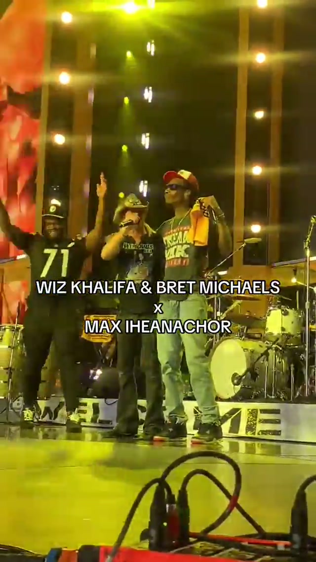 YOU KNOW WHAT IT IS‼️ #steelers #nfl #wizkhalifa #bretmichaels #maxiheanachor 