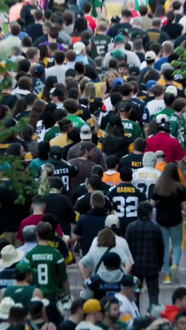Yinz showed up in record numbers 🙌 The #NFLDraft in Pittsburgh was definitely one to remember‼️ #steelers #nfl 