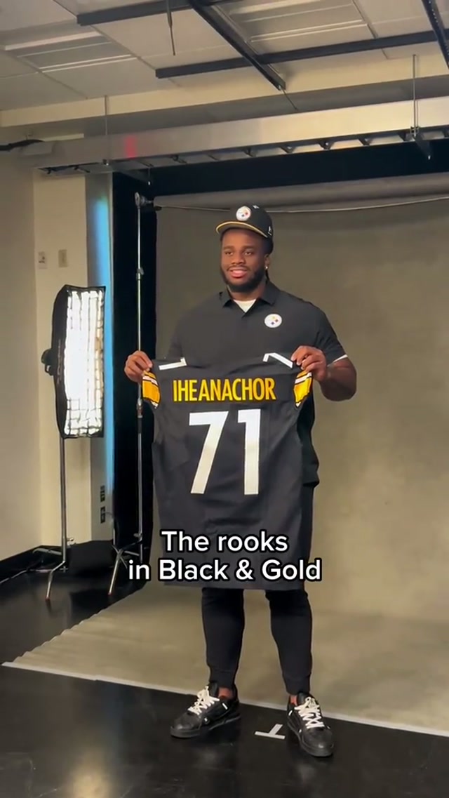 First day photoshoot bts 👀 #steelers #nfldraft #photoshoot 