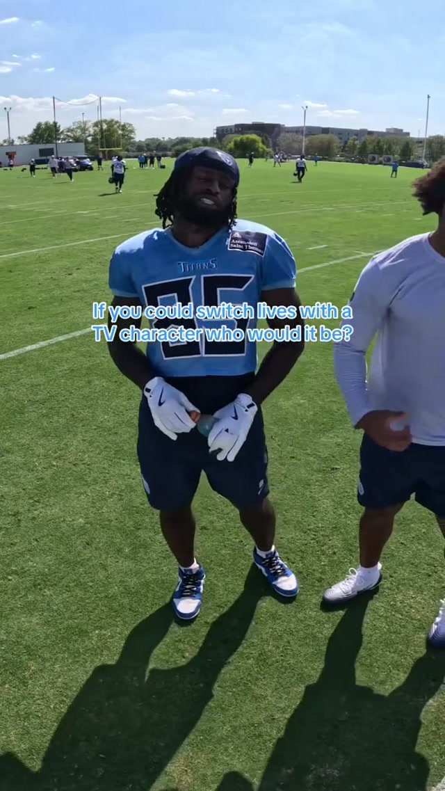 Ravioli ravioli give him the formuoli #tennesseetitans #nfl #qotd #questionoftheday #tv 