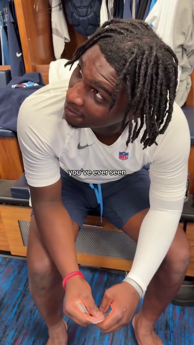 is Interstellar overrated? 🤔 #nfl #tennesseetitans #tinymic #movies  