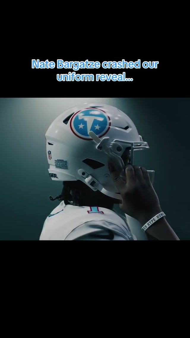 There might have been a mix up @Nate Bargatze #tennesseetitans #nfl #natebargatze #behindthescenes 