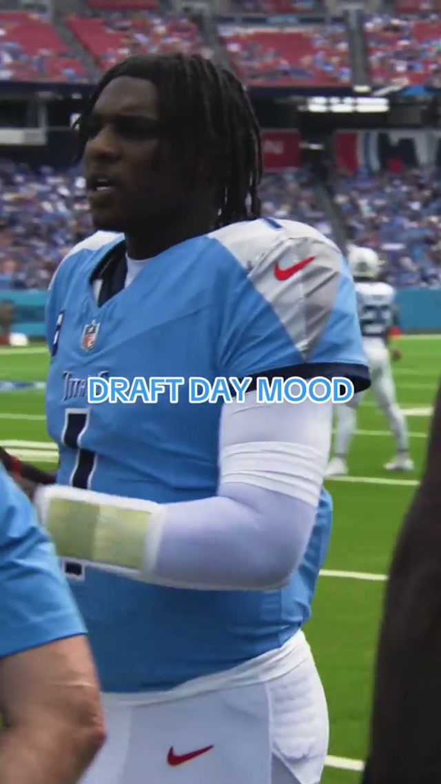 who you got a no. 4? #tennesseetitans #nfl #nfldraft 