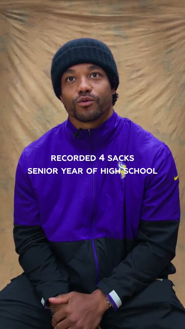 Long jumper, linebacker, AND a skateboarder… what can’t EWil do?! #skol #nfl #minnesoatavikings 